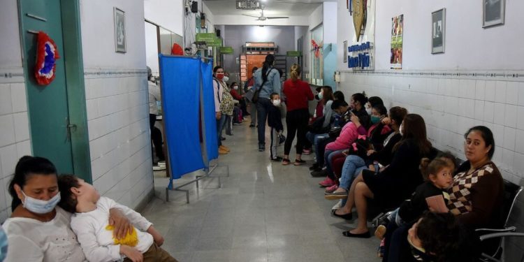 Viceministro de salud recomienda consultar en hospitales ante síntomas respiratorios para evitar complicaciones