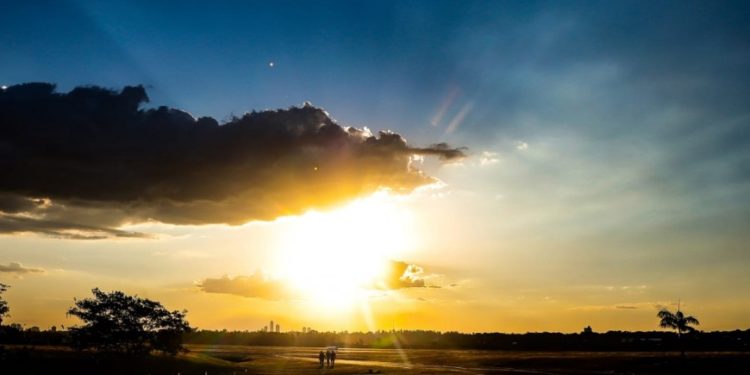 Viernes con lluvias y jornada fresca a cálida Viernes con lluvias y jornada fresca a cálida