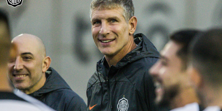 Martín Palermo, en la órbita de Banfield para dirigir la Liga Profesional de Argentina