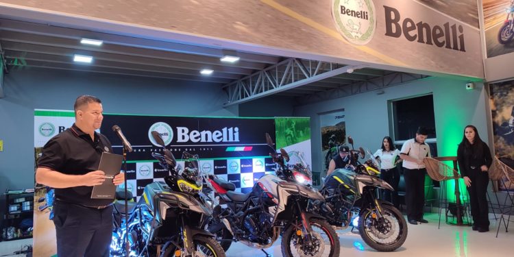Benelli lanza al mercado paraguayo la nueva Benelli TRK 702X Benelli lanza al mercado paraguayo la nueva Benelli TRK 702X
