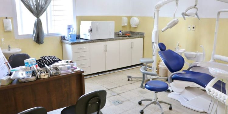 Loma Plata: Inauguraron equipo odontológico en la USF de Barrio Sur