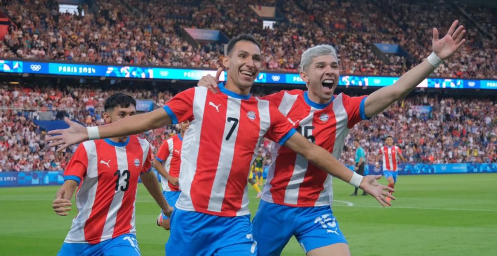 Marcelo Fernández convirtió un verdadero golazo ante Malí para seguir soñando en París 2024 Marcelo Fernández convirtió un verdadero golazo ante Malí para seguir soñando en París 2024