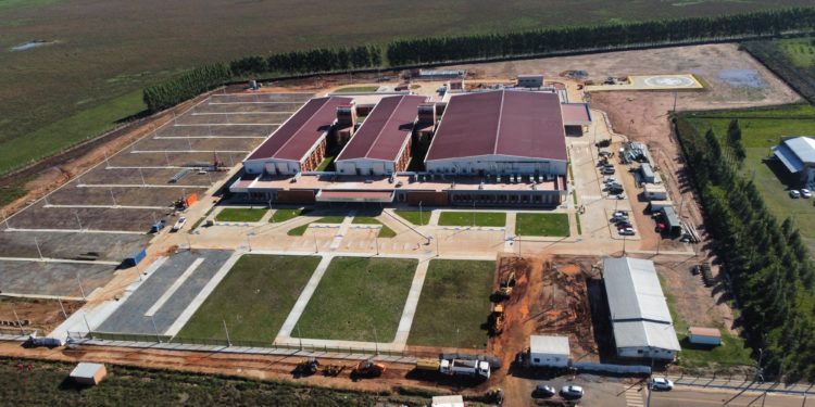 Gran expectativa por el resultado del concurso para ocupar 1.133 cargos en el Hospital General de Coronel Oviedo Gran expectativa por el resultado del concurso para ocupar 1.133 cargos en el Hospital General de Coronel Oviedo