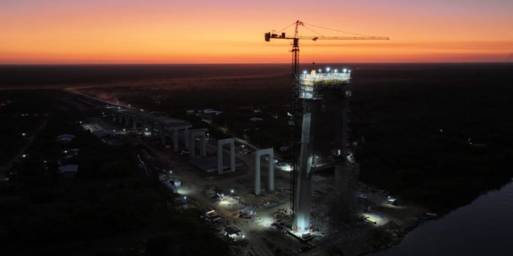Avanza a Buen ritmo la construcción del Puente de la Bioceánica entre Paraguay y Brasil Avanza a Buen ritmo la construcción del Puente de la Bioceánica entre Paraguay y Brasil