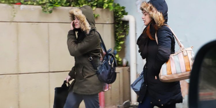  Lunes frío a fresco con vientos variables