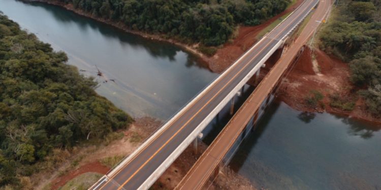 Sobre el río Yguazú, se inaugura nuevo puente