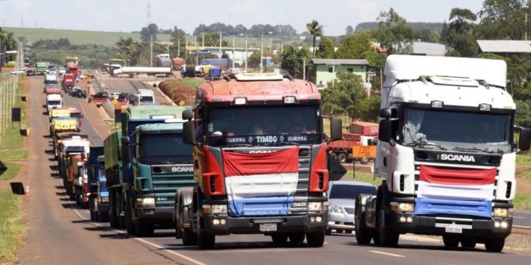 El Grupo Hilagro reconoce y celebra el Día del Camionero: ¡Una fuerza vital que impulsa nuestro país!