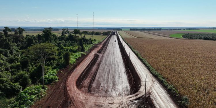 Avanzan con la ruta asfaltada entre Mbaracayú – Puerto Indio, Alto Paraná