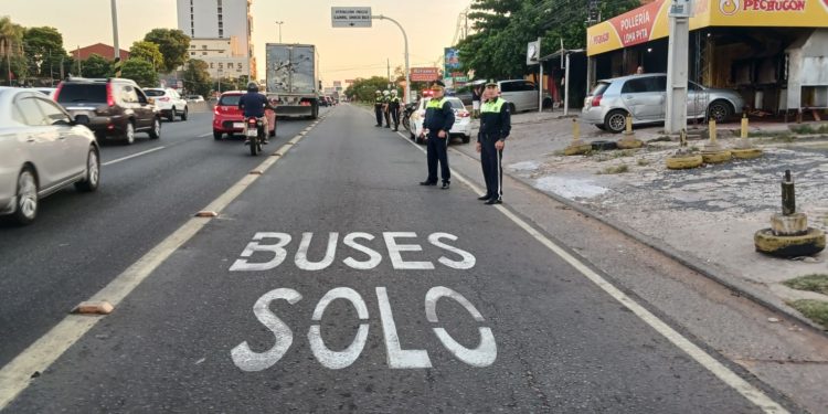 Gobierno impulsa mejoras en el transporte público con medidas a corto plazo