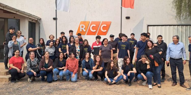 Estudiantes del área metropolitana visitaron el Chaco y las instalaciones de la RCC Estudiantes del área metropolitana visitaron el Chaco y las instalaciones de la RCC