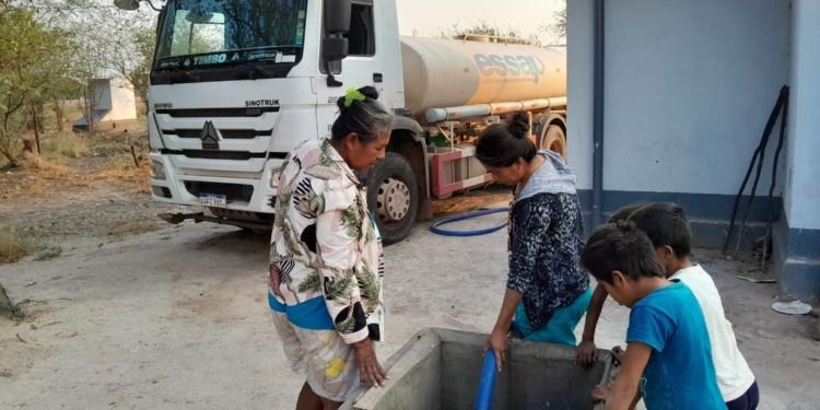 Esta semana unos 1.200.000 litros de agua llegaron a comunidades del Chaco