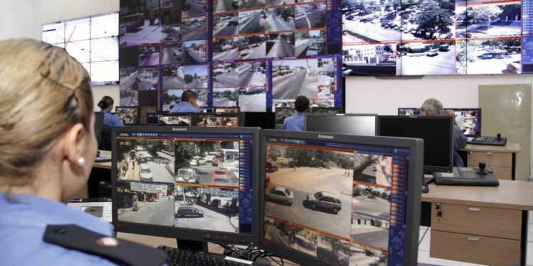 Enrique Riera detalla mejoras en el sistema 911 para implementar tobilleras electrónicas