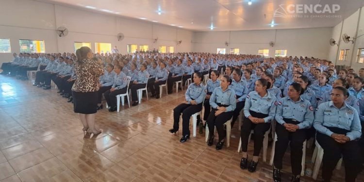 CENCAP-Si Hay Esperanza fortalece la formación integral en ISEPOL Central