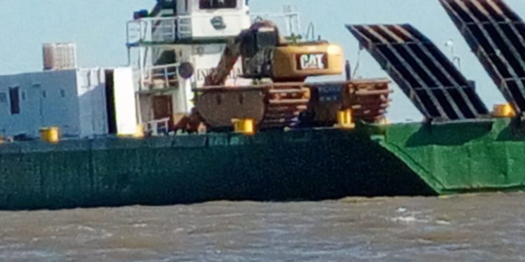 Bajaron las exportaciones y crecieron las importaciones, comparando con el año pasado.