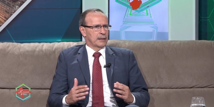 Ministro de defensa nacional detalla el apoyo logístico en la distribución de agua en el Chaco