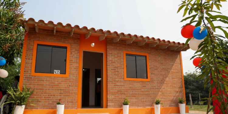 Entrega de Viviendas en Cordillera: Un Paso Hacia un Futuro Mejor