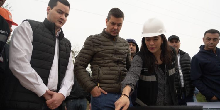 Autoridades verificaron obras de la ruta PY12