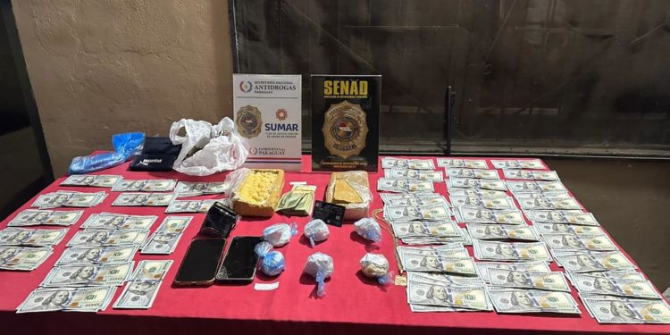 SENAD decomisa 20 mil dosis de drogas y captura a miembros del Clan Rotela en Villa Elisa SENAD decomisa 20 mil dosis de drogas y captura a miembros del Clan Rotela en Villa Elisa