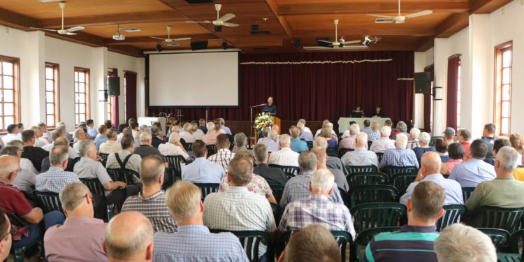 Importantes informaciones en la Asamblea de la Coop/Asociación Fernheim Ltda. Importantes informaciones en la Asamblea de la Coop/Asociación Fernheim Ltda.