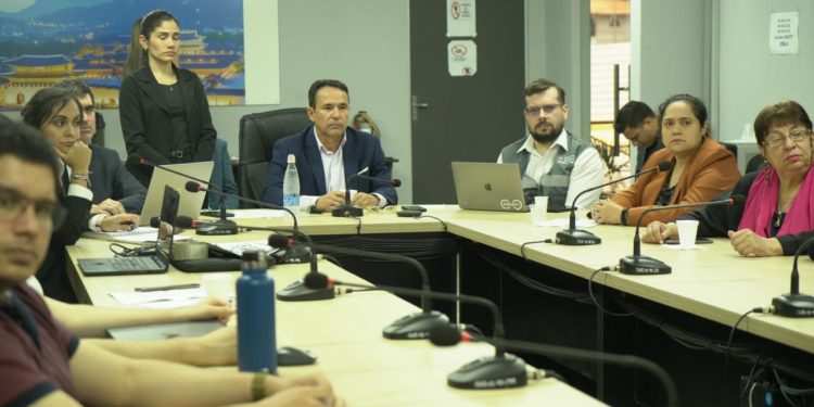 Viceministro de Transporte presenta anteproyecto de ley para reformar el sistema de transporte público