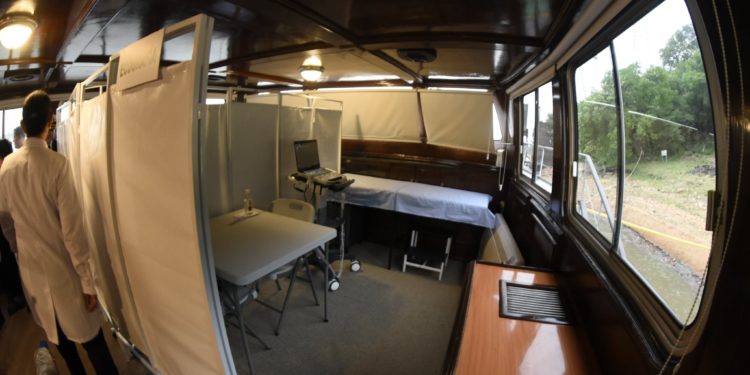 Yate presidencial se transformó en buque hospital Yate presidencial se transformó en buque hospital