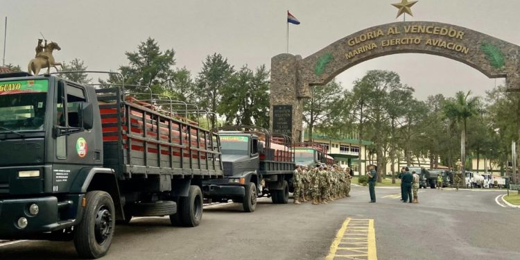 El Gobierno envió 210.000 litros de agua potable al Chaco paraguayo en medio de la sequía