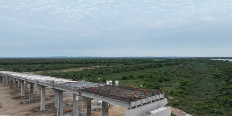 Obras del Puente de la Bioceánica ya acarician el 60% de avances