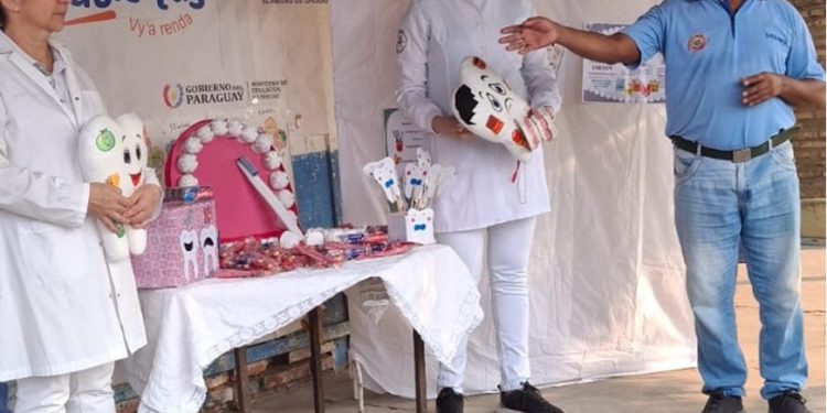 Hambre Cero: Más de 550 niños y niñas capacitados en salud bucodental en el Chaco Hambre Cero: Más de 550 niños y niñas capacitados en salud bucodental en el Chaco