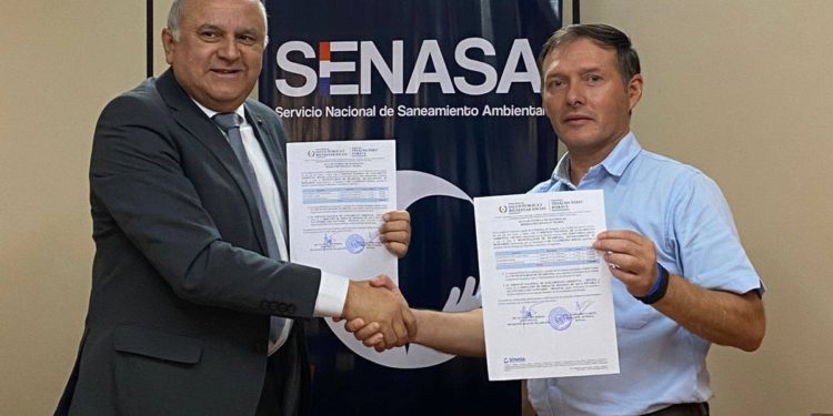 Firma de convenio entre la Municipalidad de Filadelfia y el SENASA Firma de convenio entre la Municipalidad de Filadelfia y el SENASA