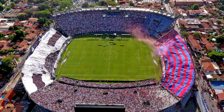 Olimpia y Cerro Porteño buscan romper rachas históricas en el superclásico