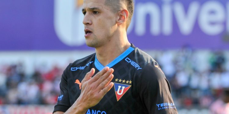 Alex Arce brilla nuevamente con un gol en Ecuador Alex Arce brilla nuevamente con un gol en Ecuador