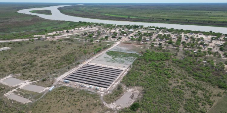 ANDE construye planta solar para 250 familias de Puerto Esperanza – Chaco ANDE construye planta solar para 250 familias de Puerto Esperanza – Chaco