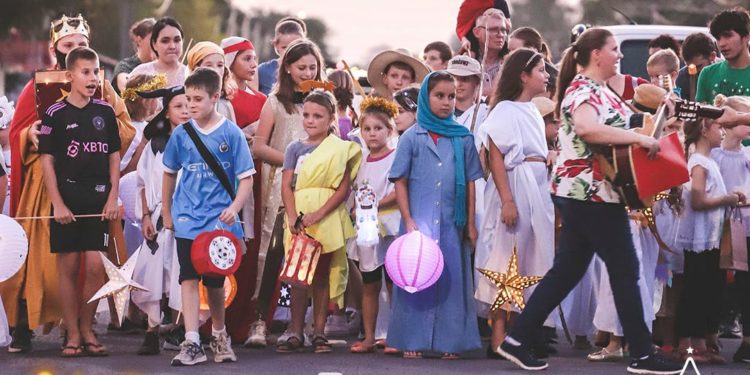 La Cooperativa Neuland abre las puertas a la esencia de la Navidad con su tradicional “Mercado Navideño” La Cooperativa Neuland abre las puertas a la esencia de la Navidad con su tradicional “Mercado Navideño”