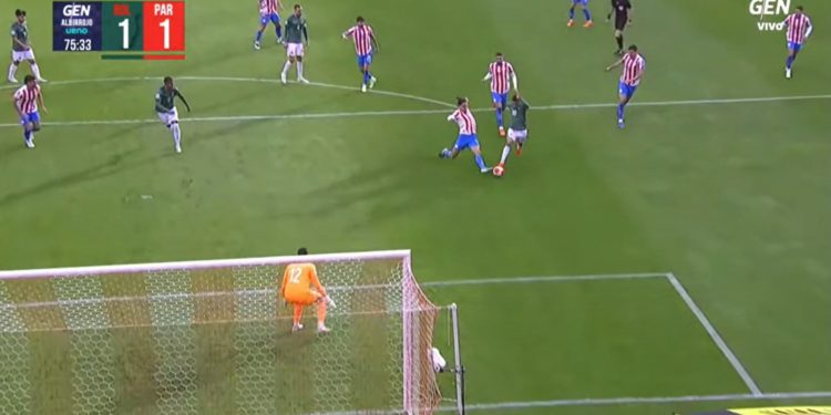 Polémico: Andrés Matonte, el protagonista en el inexistente penal que casi hunde a Paraguay en la Altura Polémico: Andrés Matonte, el protagonista en el inexistente penal que casi hunde a Paraguay en la Altura