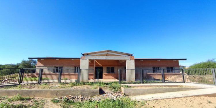 Ministra de Salud anuncia el fin de la espera para la habilitación de USF inconclusas por Itaipú en el Chaco