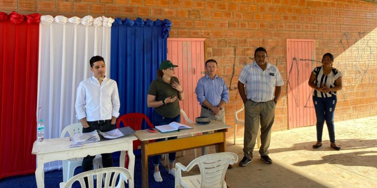 Familias de Uje Lhavos reciben subsidios del MUVH para la construcción de sus viviendas en Filadelfia