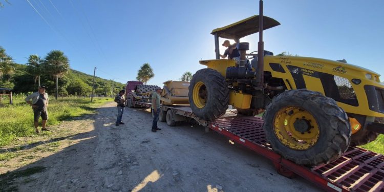 Gobernación de Alto Paraguay adquirió maquinarias que serán empleadas para la reparación de caminos