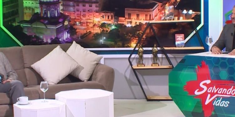 Diputado Petersen habla en RCC sobre: Hospitales, falta de agua en el Chaco, PGN 2025, y los Juzgados contra la violencia de la mujer