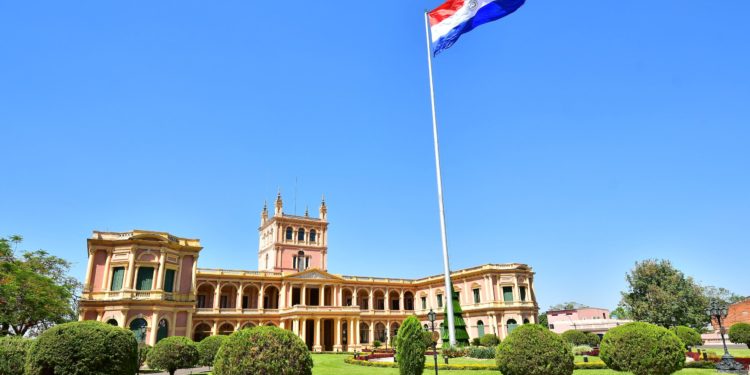Paraguay lidera el crecimiento económico en América Latina en 2024