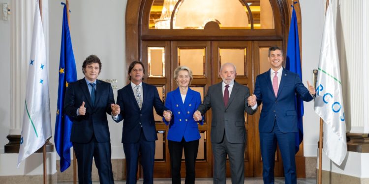 Después de 25 años, finalmente se logró firmar el acuerdo MERCOSUR – UNIÓN EUROPEA