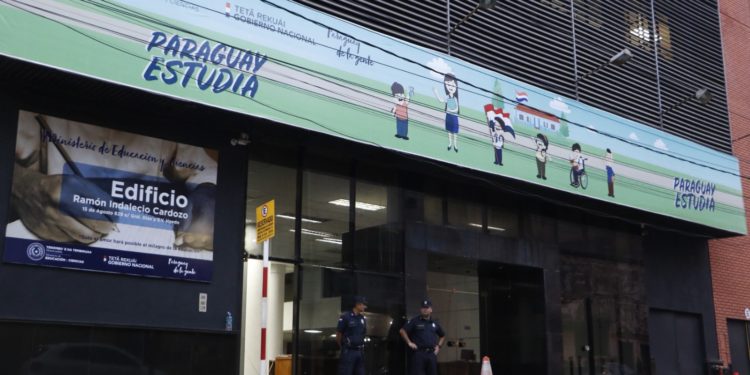 Ministerio de Educación reconoce al Consejo de Educación de Capital