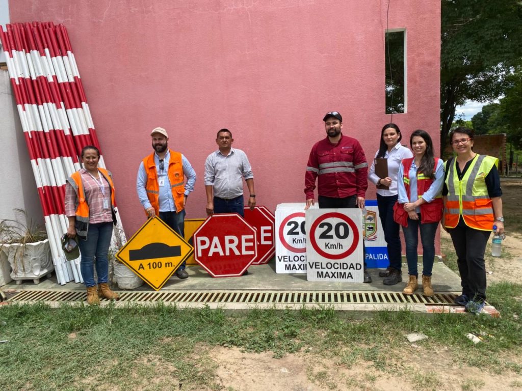 Carmelo Peralta recibe donaciones para mejorar educación y seguridad vial Carmelo Peralta recibe donaciones para mejorar educación y seguridad vial