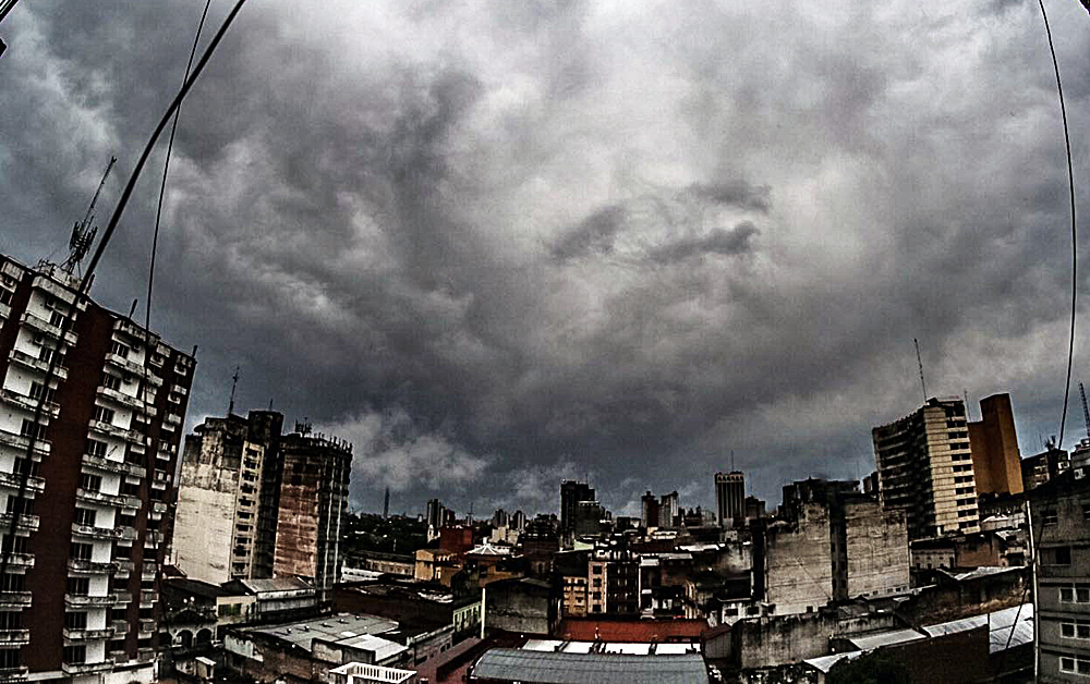 Sábado con tormentas eléctricas