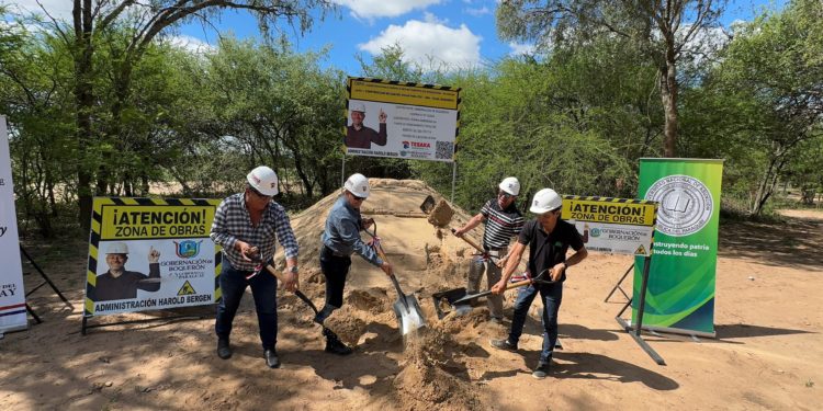 Iniciaron tres obras de la Gobernación en el Distrito de Boquerón
