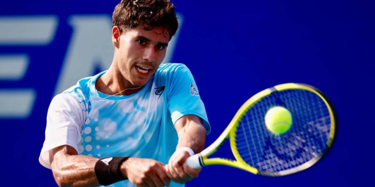 Adolfo Daniel Vallejo: El joven tenista paraguayo hará su debut en el Australia Open 2025 Adolfo Daniel Vallejo: El joven tenista paraguayo hará su debut en el Australia Open 2025