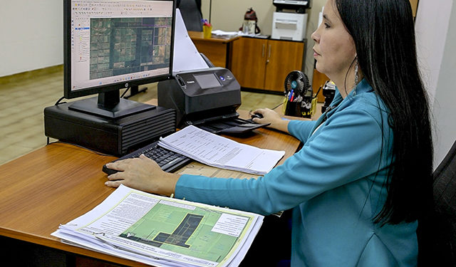 Buen avance…Indert procede a la digitalización de los expedientes de tierras del Chaco Buen avance…Indert procede a la digitalización de los expedientes de tierras del Chaco