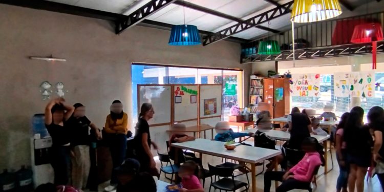 Monitoreo de los Chalecos Rojos en el Mercado de Abasto de Asunción: Atención Integral para Niños y Adolescentes