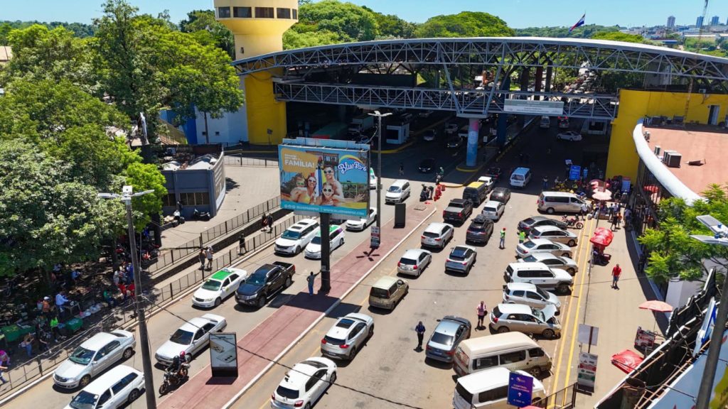 Flujo migratorio en Paraguay supera los 2,4 millones de movimientos en temporada alta
