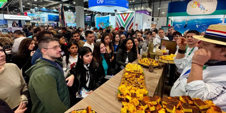 Paraguay deslumbra en Fitur 2025 con su gastronomía, cultura y pasión por el rally