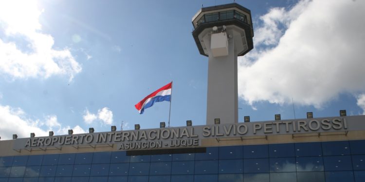 Alertan sobre estafa con falsas retenciones de maletas y encomiendas en el Aeropuerto Internacional Silvio Pettirossi